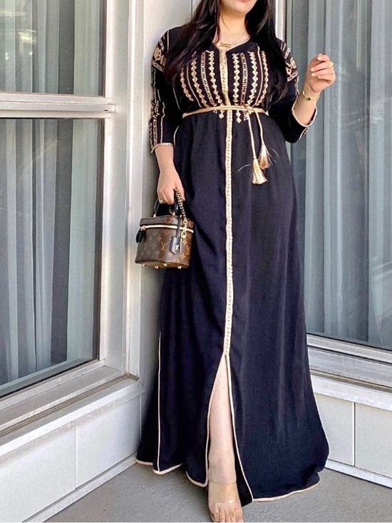 Kaftan Dresses & Skirts - Beautiful Moroccan caftan in size M, perfect for special occasions